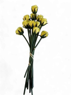 Rose Bud Bouquet in Yellow