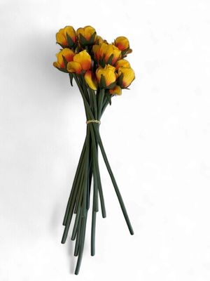 Rose bud bouquet in Orange