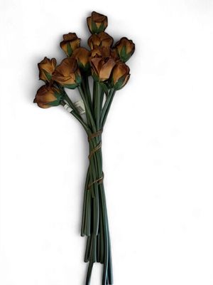 Rose Bud Bouquet in Chocolate