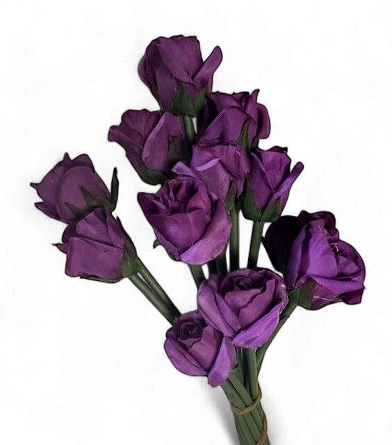 Rose Bud Bouquet in Grape