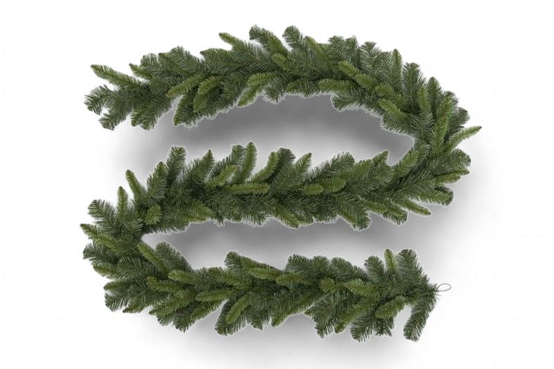 Fresh Banff Pine 9'x 8" garland