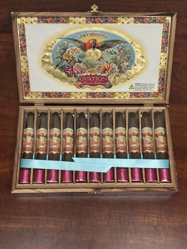 San Cristobal Ovation