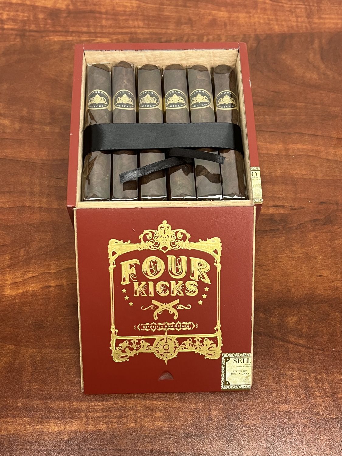 Four Kicks Maduro