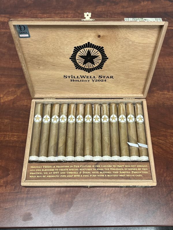 Stillwell Star Holiday Y2024