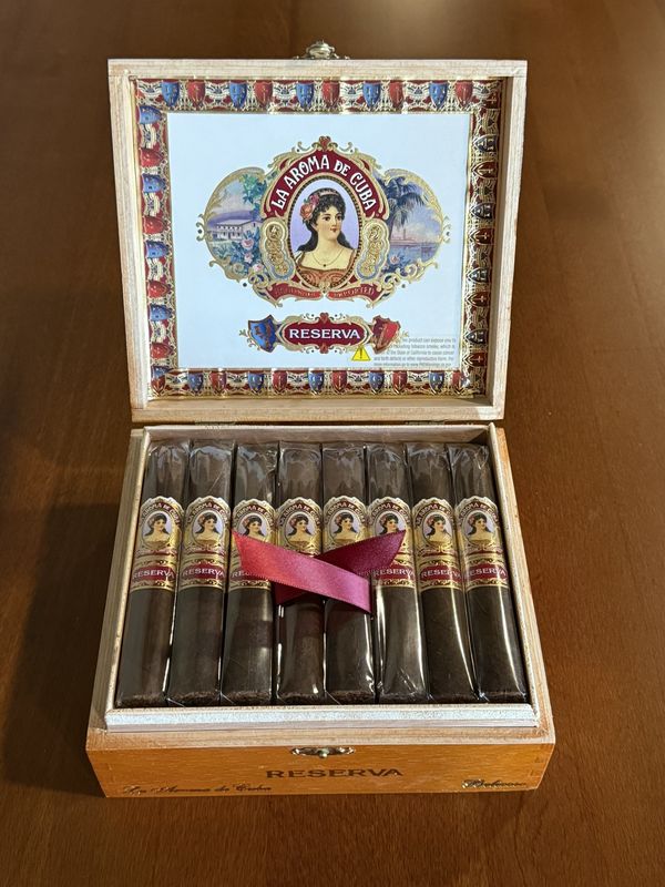 La Aroma De Cuba Reserva