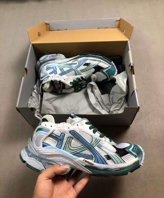 Balenciaga Runner 