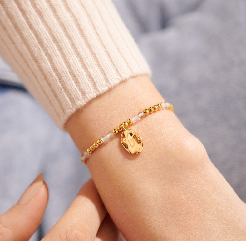 A Little April Bracelet Gold
