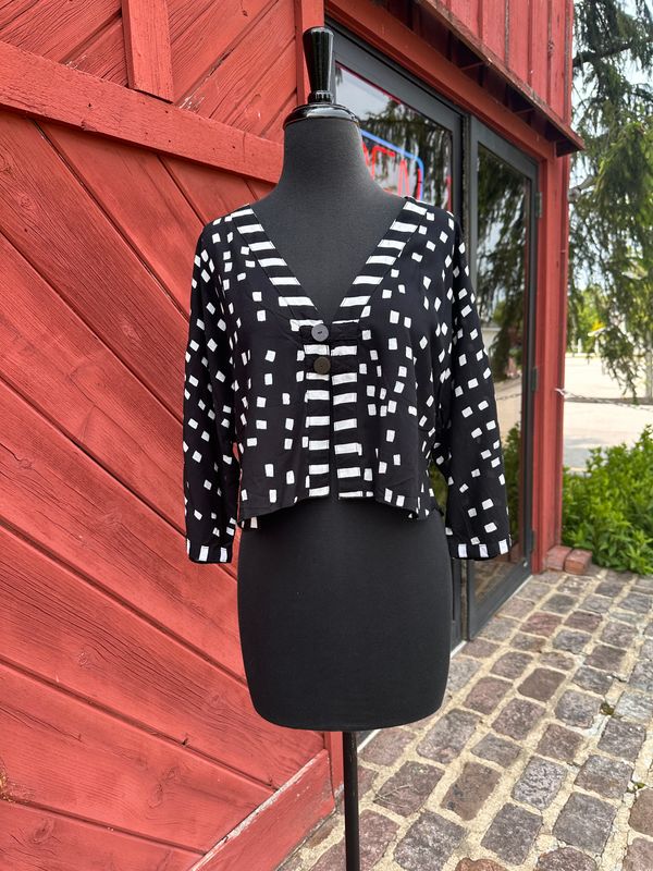 Venus Short Jacket Black &amp; White