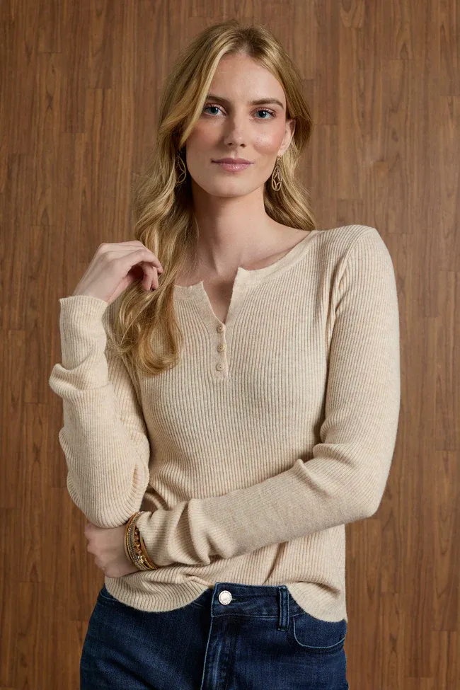Kym Henley Top w/Buttons