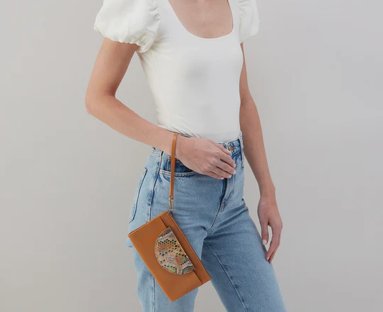 Zenith Wristlet Natural