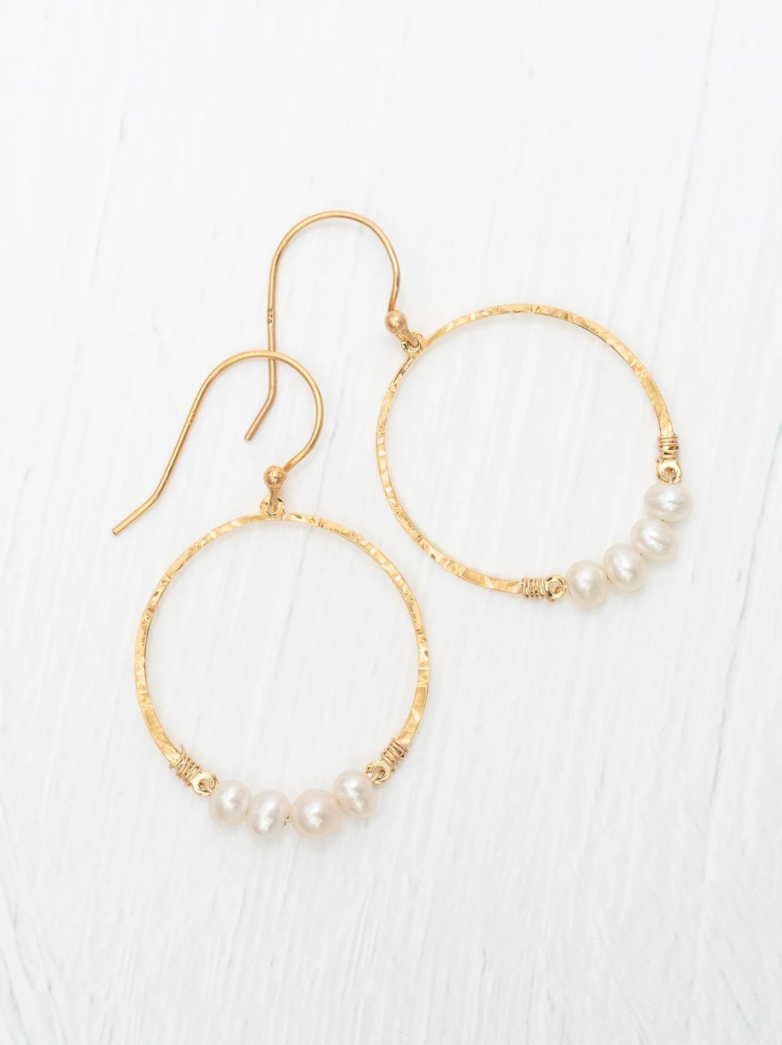 Rosa Pearl Hoop Earring