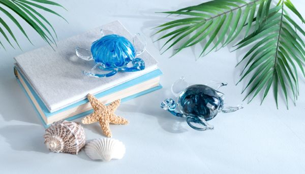 Glass Sea Turtle - Varying Blues