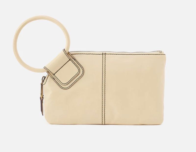 Sable Wristlet Butter Yellow
