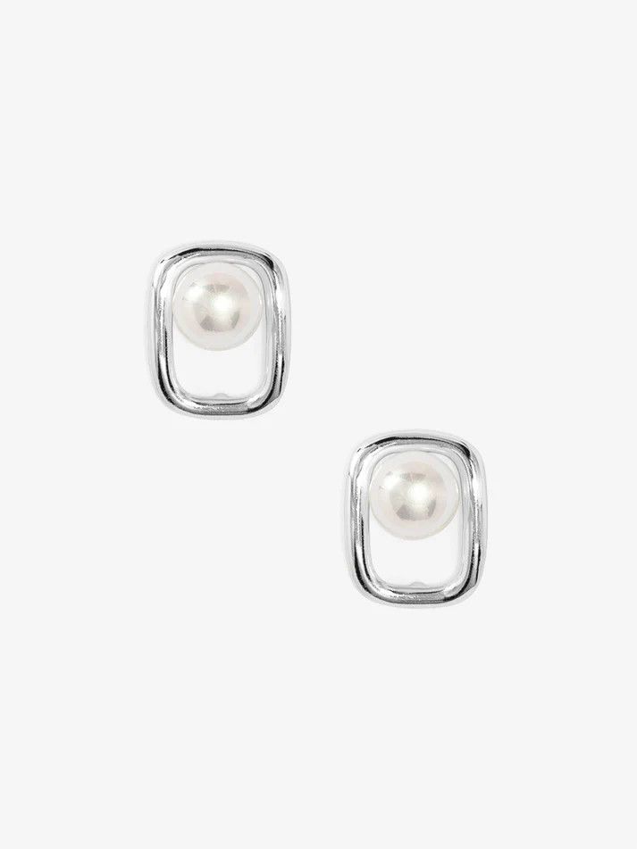Square Pearl Stud Earring Silver