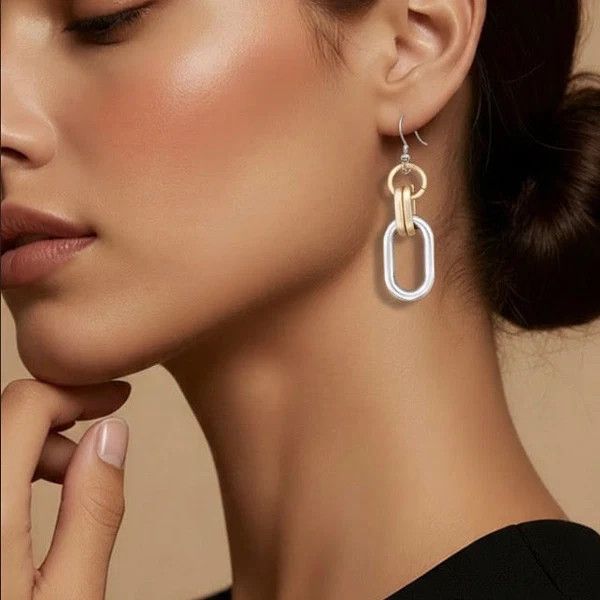 Hampton One Link Earrings