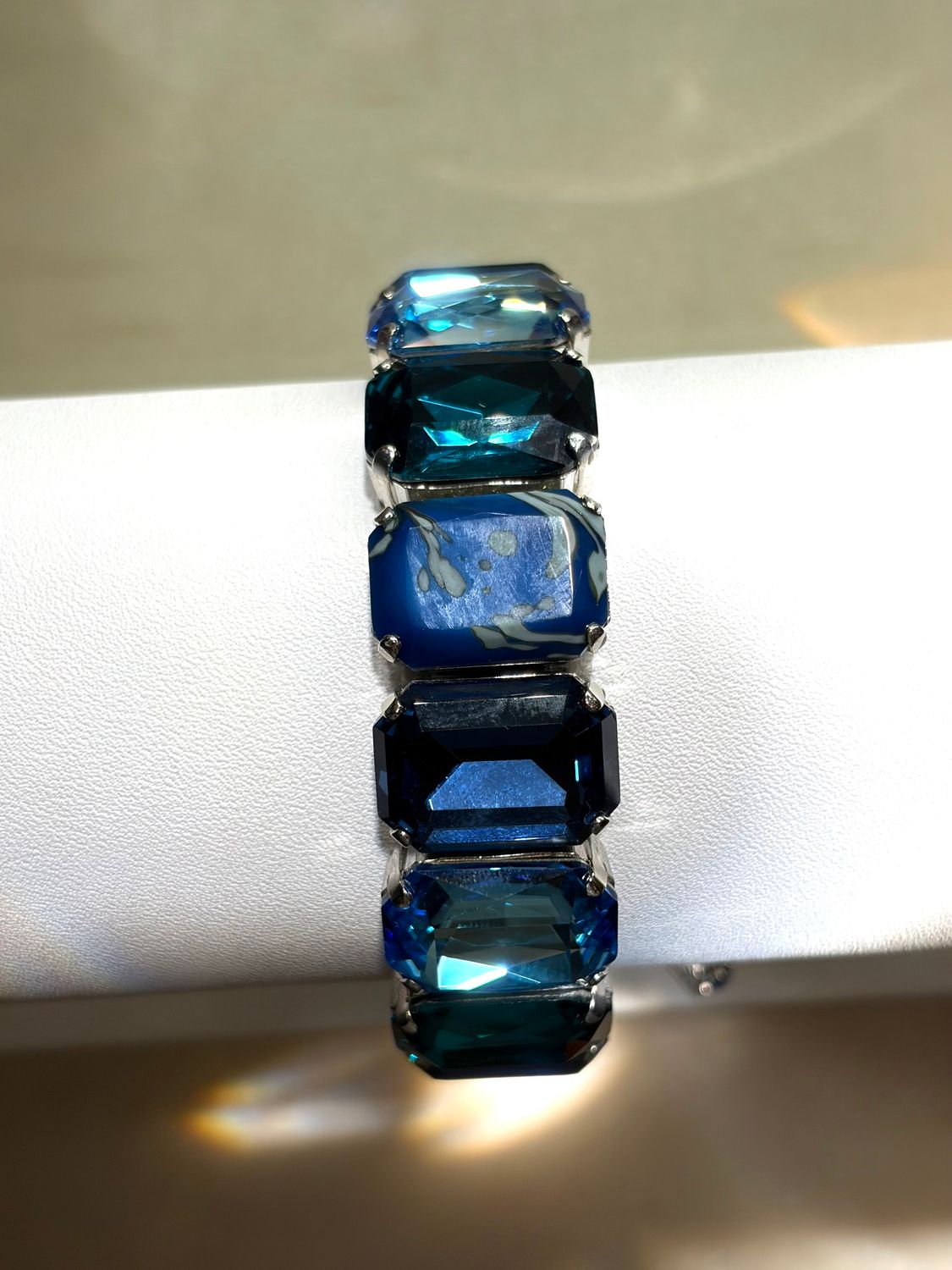 Mariana Large Emerald Cut Stretch Bracelet - Indigo Hour RO