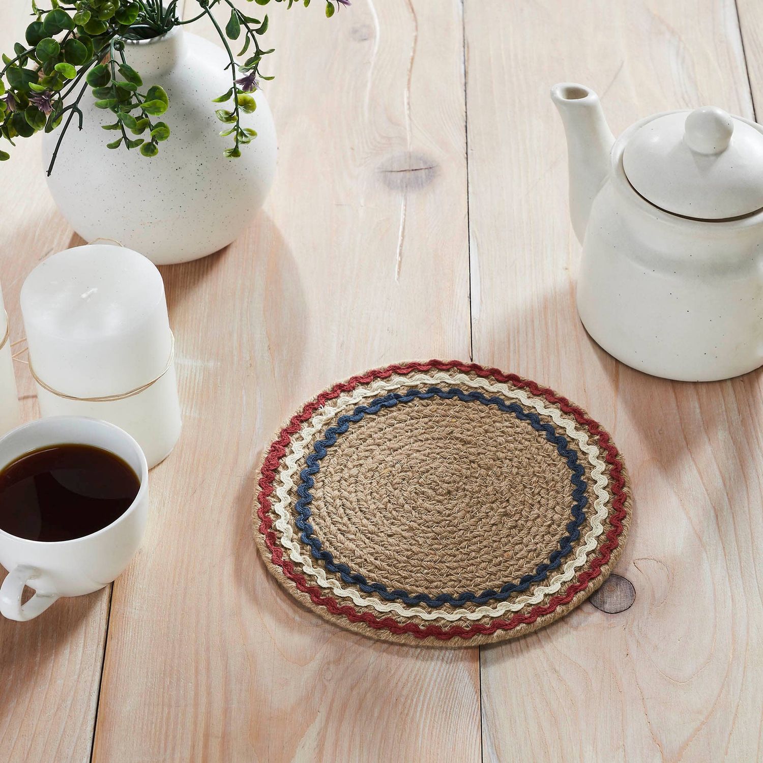 Americana Ric Rac Trivet 8" Round