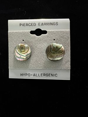 Round abalone earrings