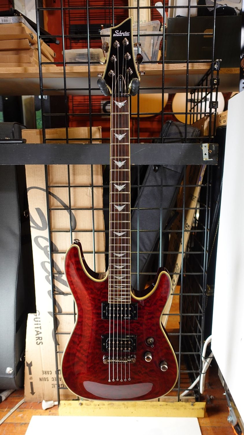 2010s Schecter Omen Extreme 6 - Cherry Red