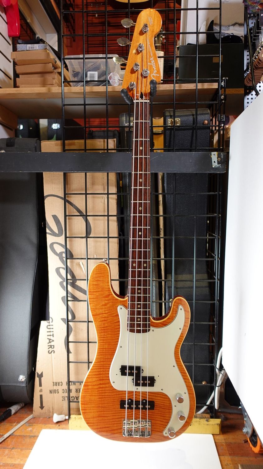 2006 Fender Aerodyne Special Precision Bass w/ OHSC