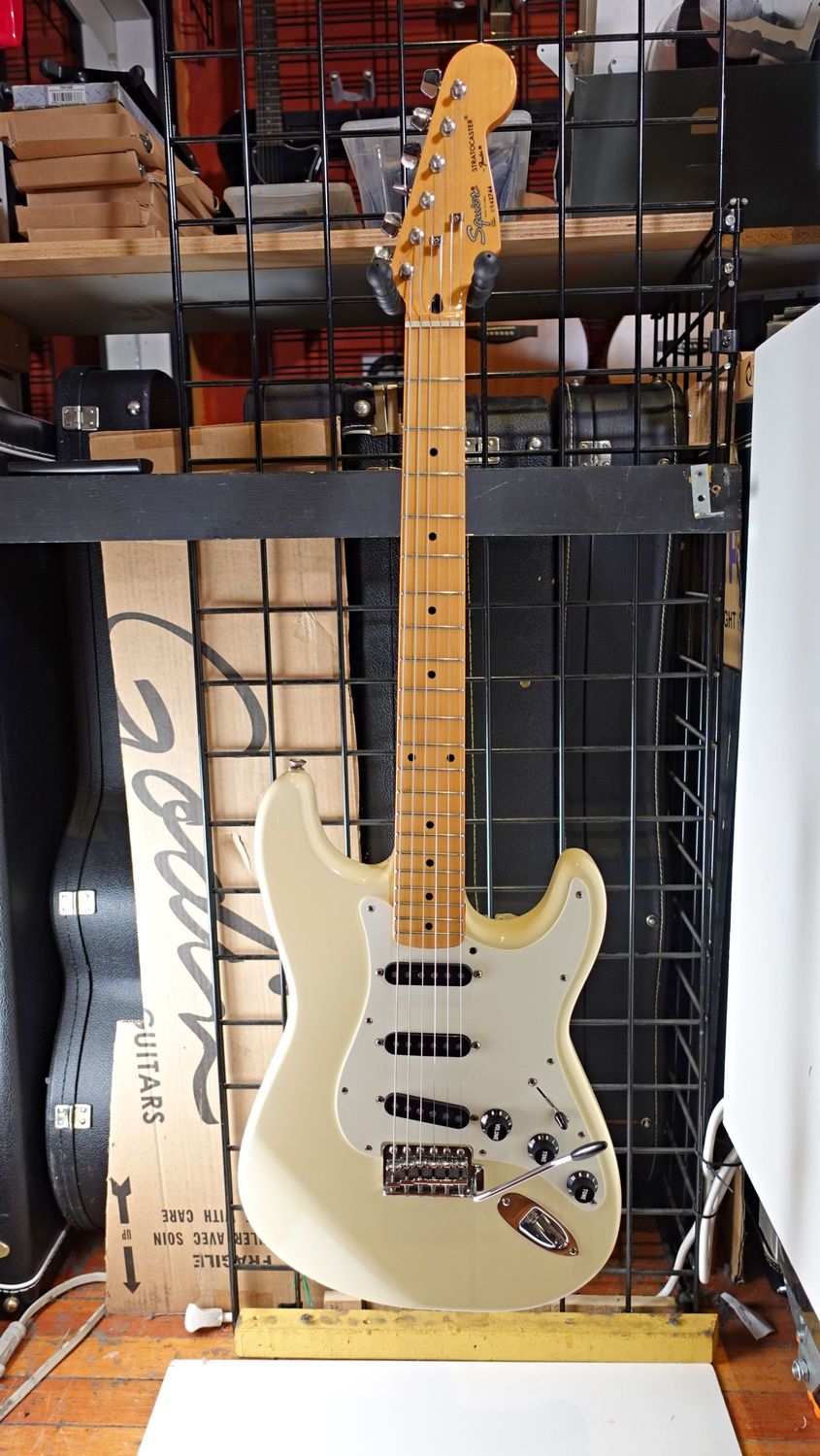 1989 Squier II Stratocaster - Olympic White w/ Gigbag