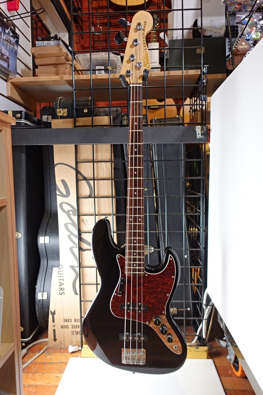 Elita Certain Bass - J Style Made in USA w/ Gigbag