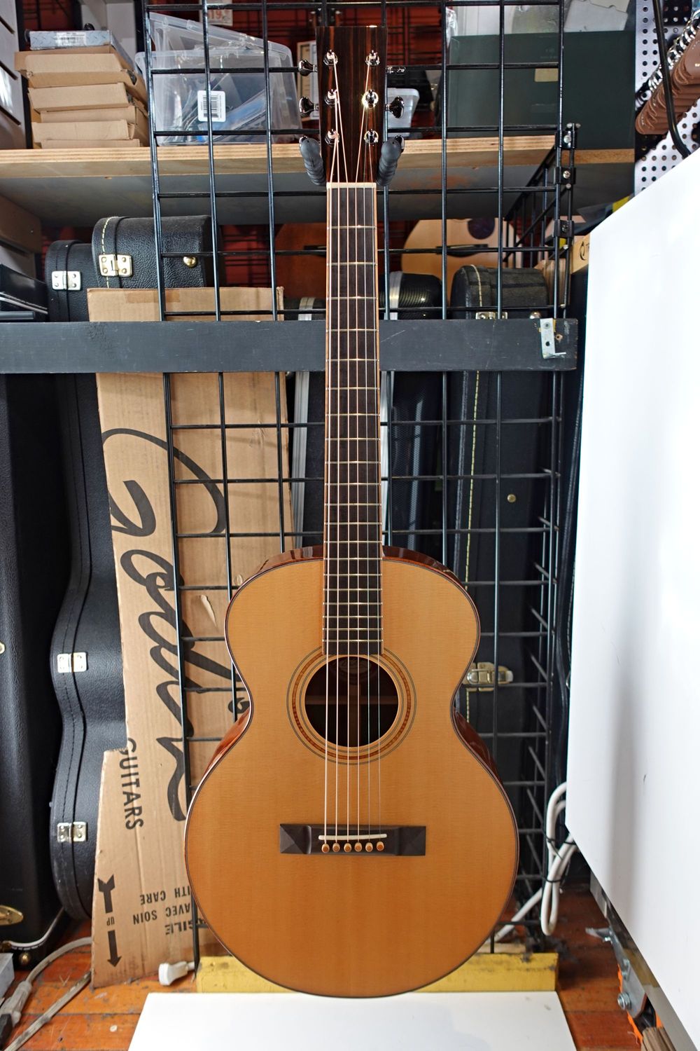 2026 Webber - L-0 Quilt Mahogany w/ Case