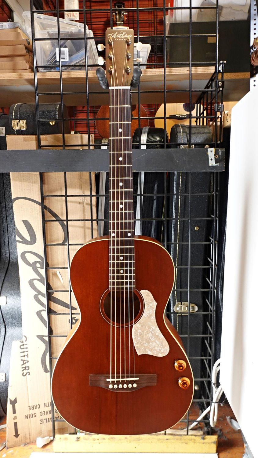 USED Art &amp; Lutherie Roadhouse Havana Brown Q-Discrete SF w/ Gigbag