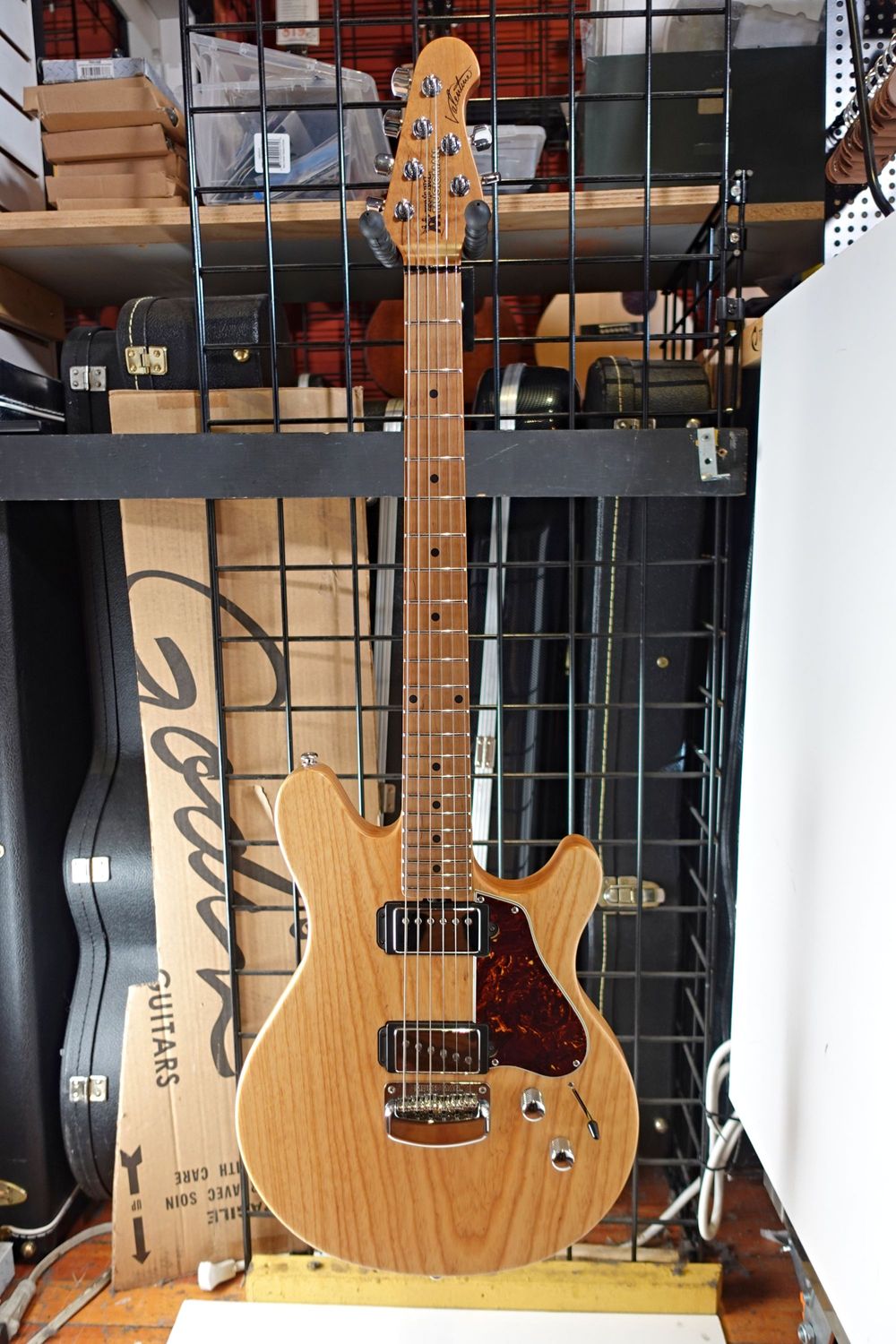 Ernie Ball Music Man Valentine Natural Ash w/ OHSC