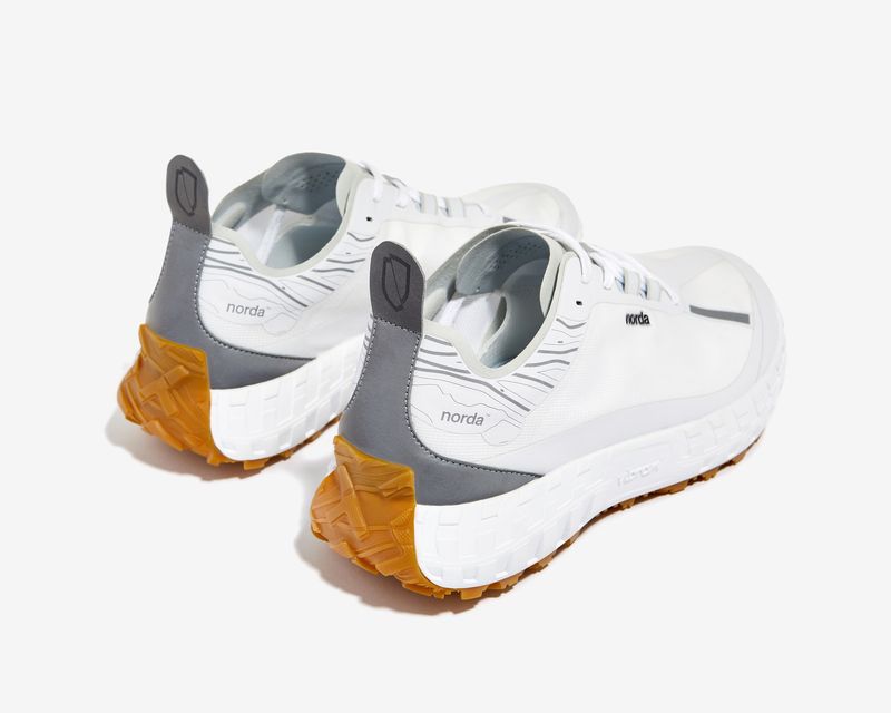 Norda 001 W White / Gum