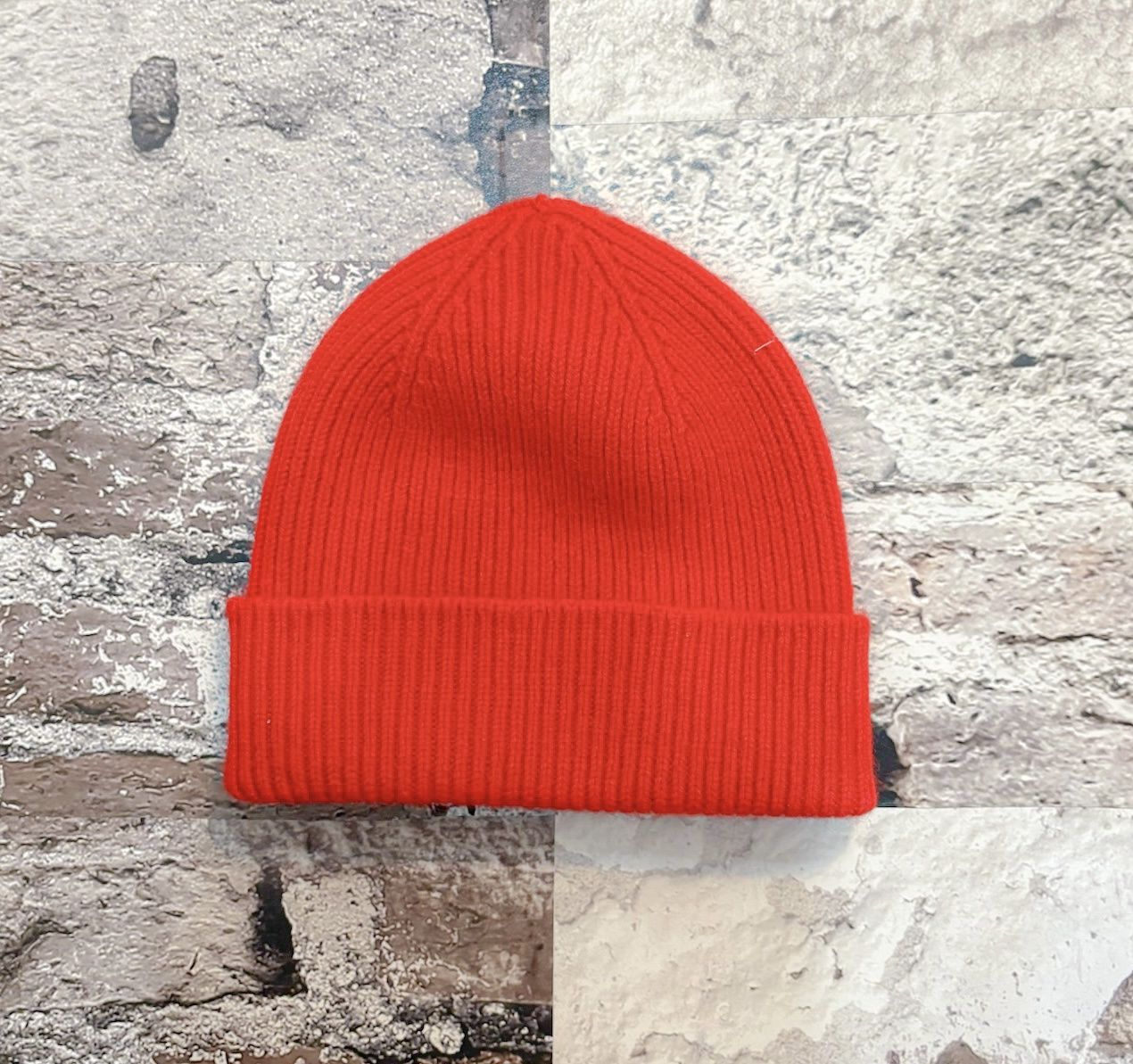 Le Bonnet Beanie, Size: Crimson