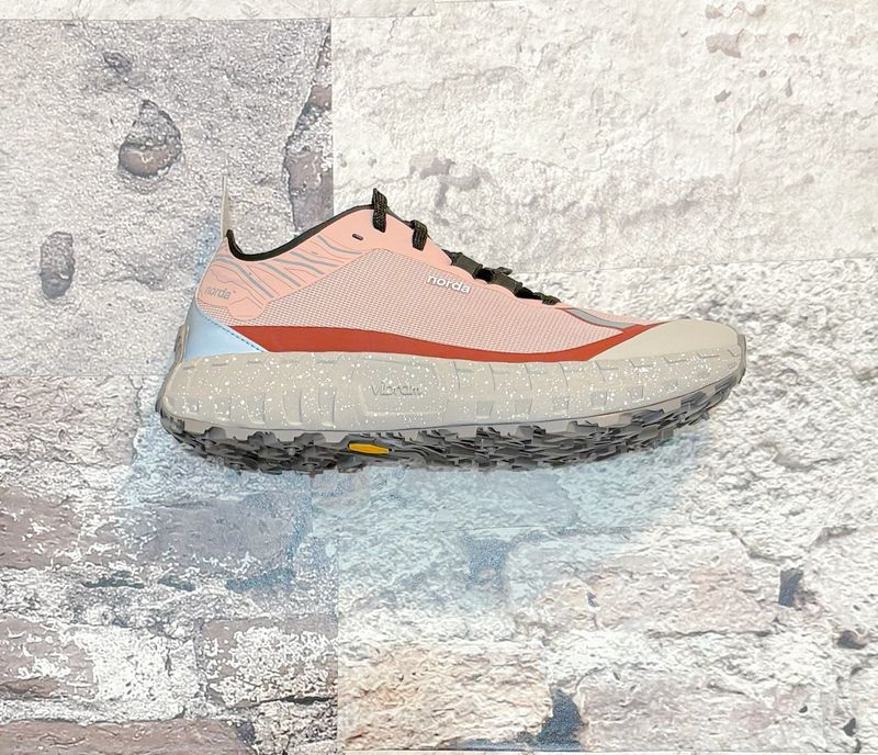 Norda 001 M LTD Edition Axolotl