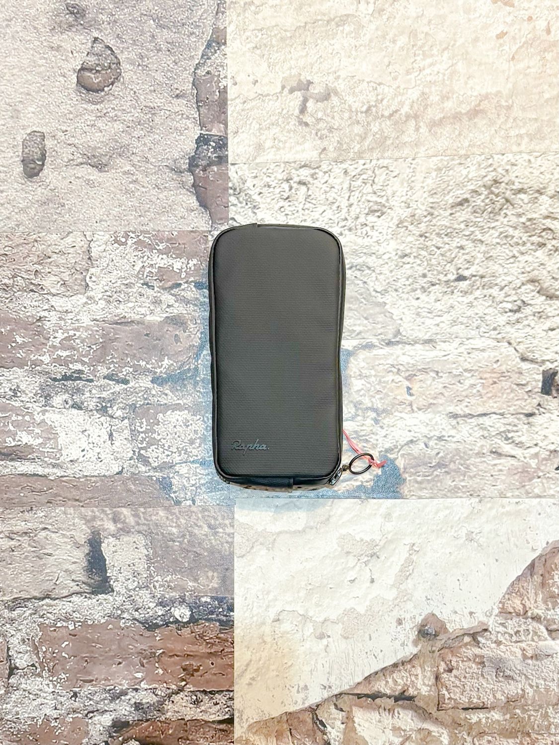 Rainproof Essentials Case - Large