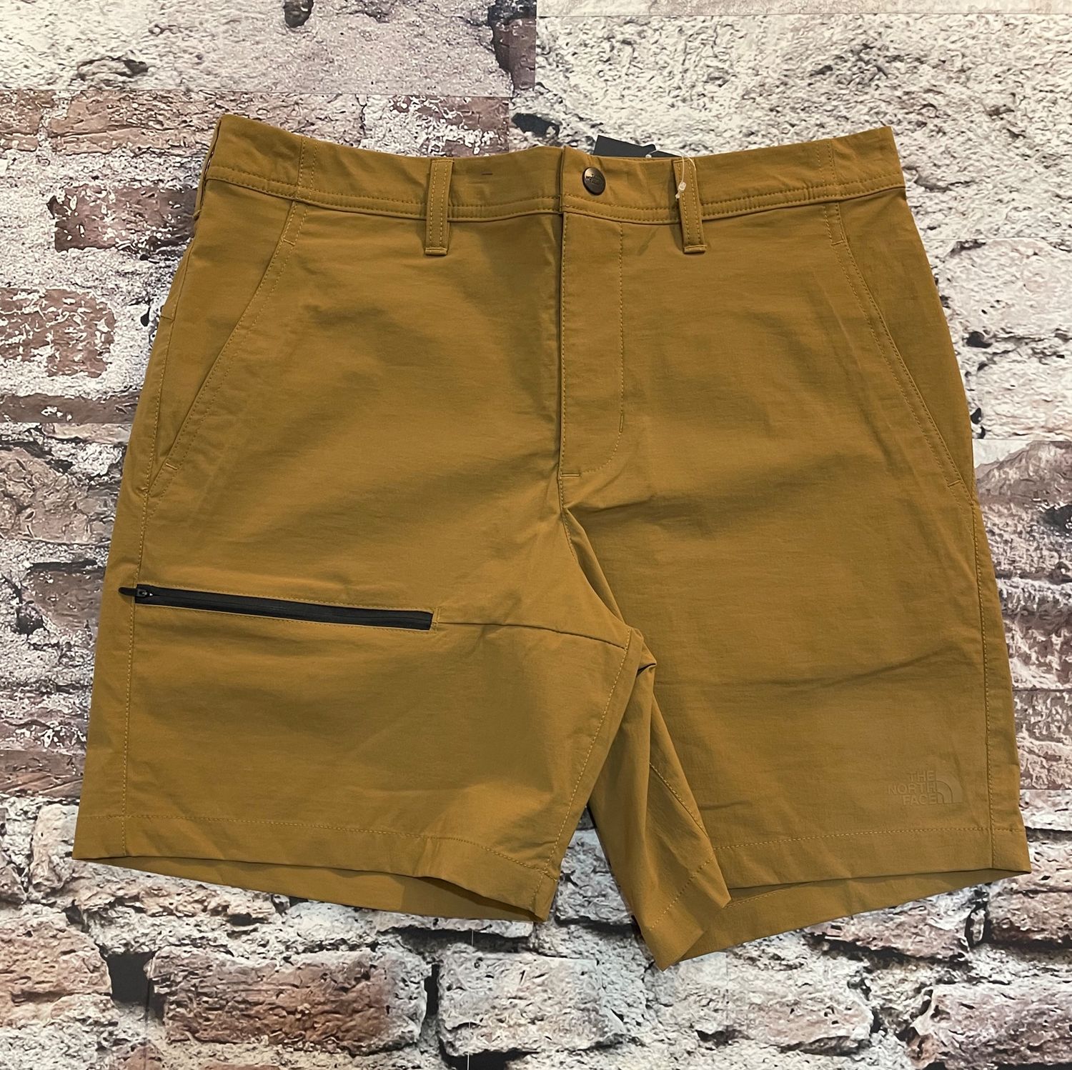 Men&#39;s Basin 7&quot; Short, Color: Utility Brown, Size: 30