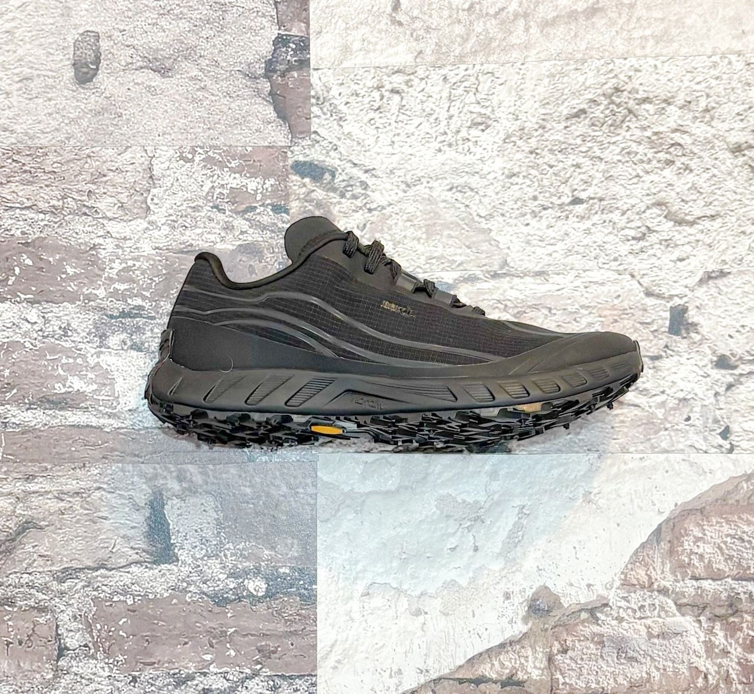 Norda 002 M Stealth, Color: Stealth Black, Size: 9.5