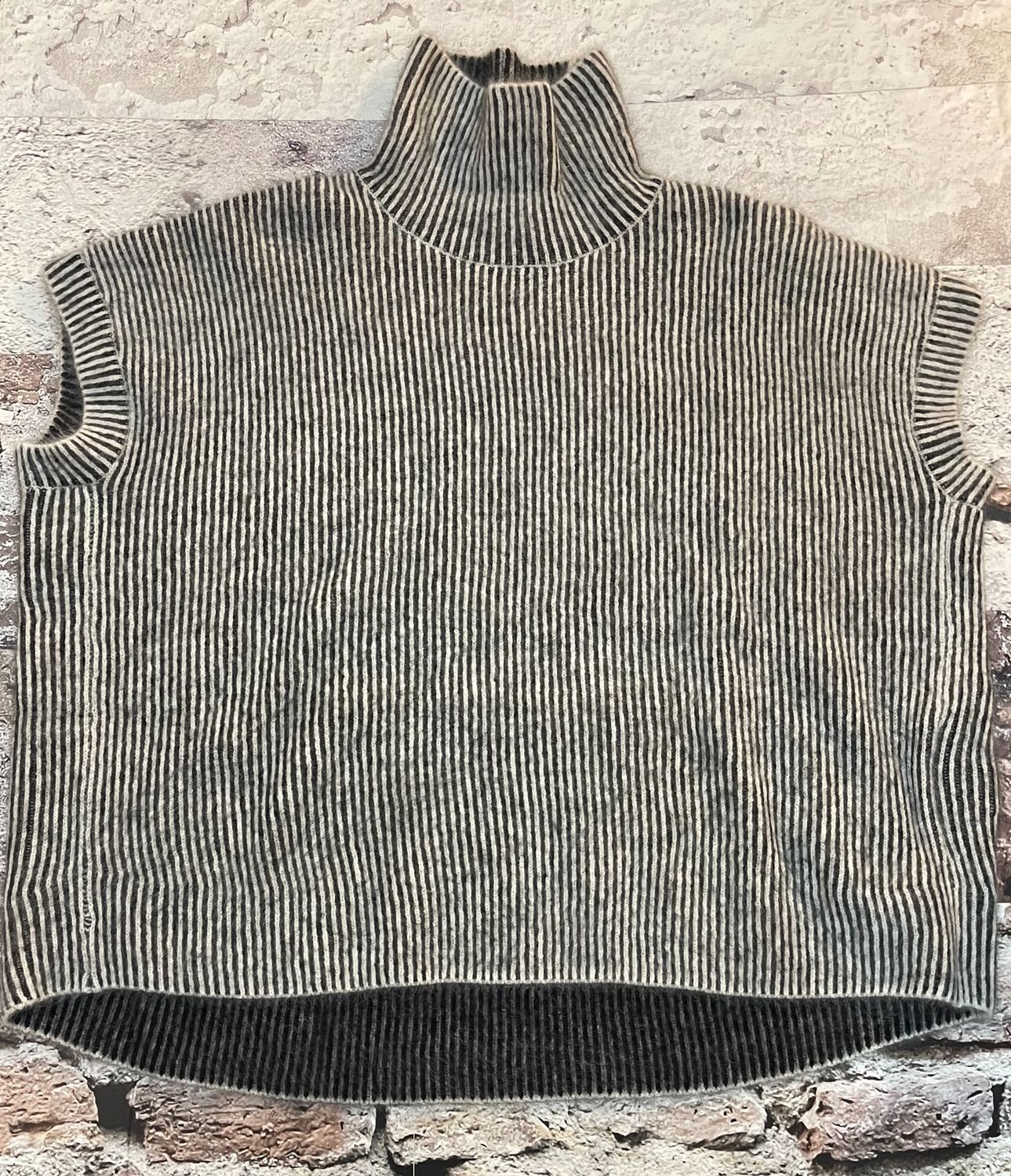 Raccoon - Fox Half Sleeved Turtle Neck Pullover, Color: Blue Mix, Size: 36