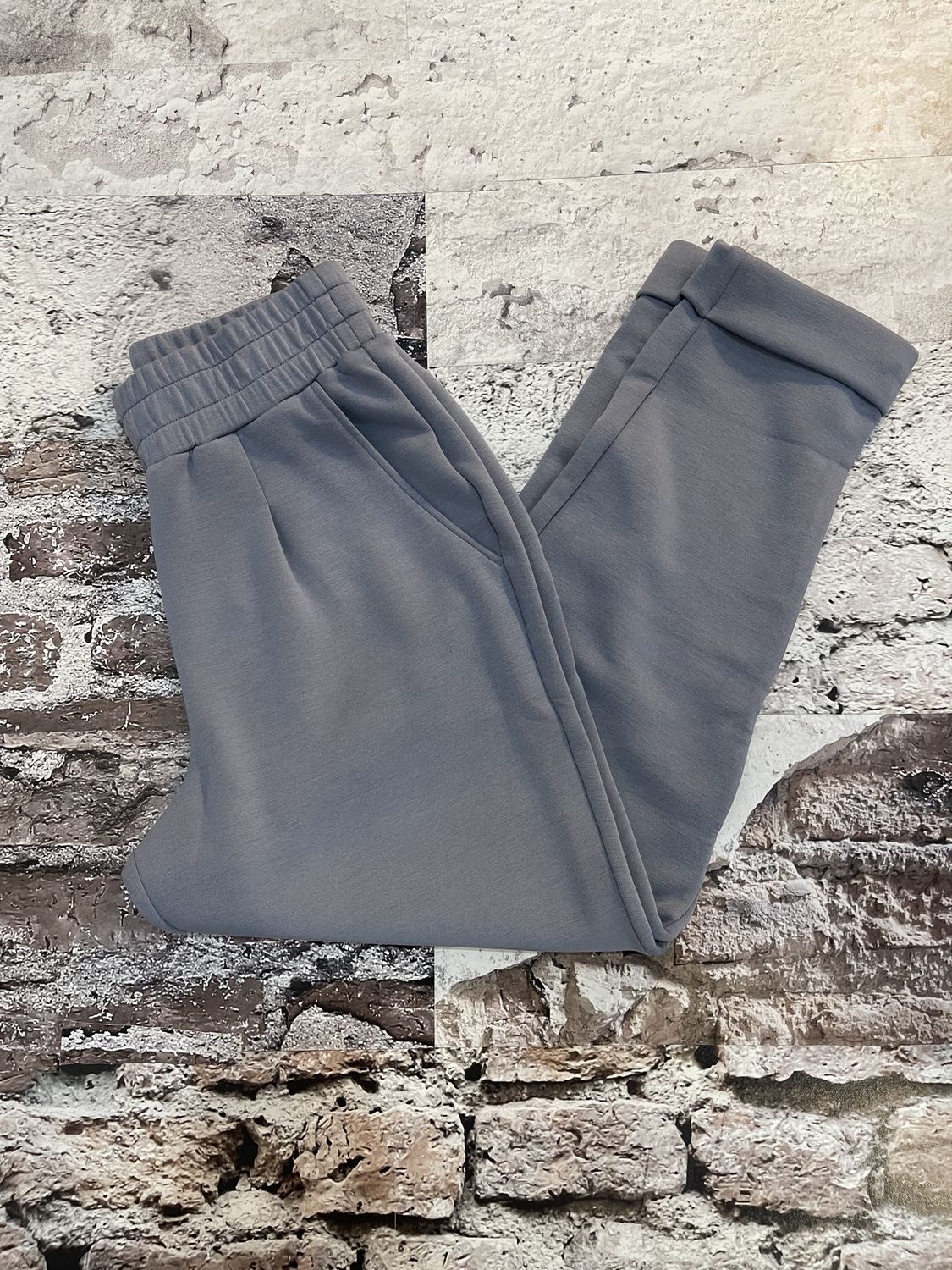 The Rolled Cuff Pant