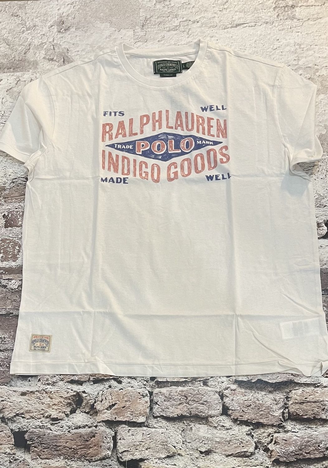 Classic Fit Graphic Tee