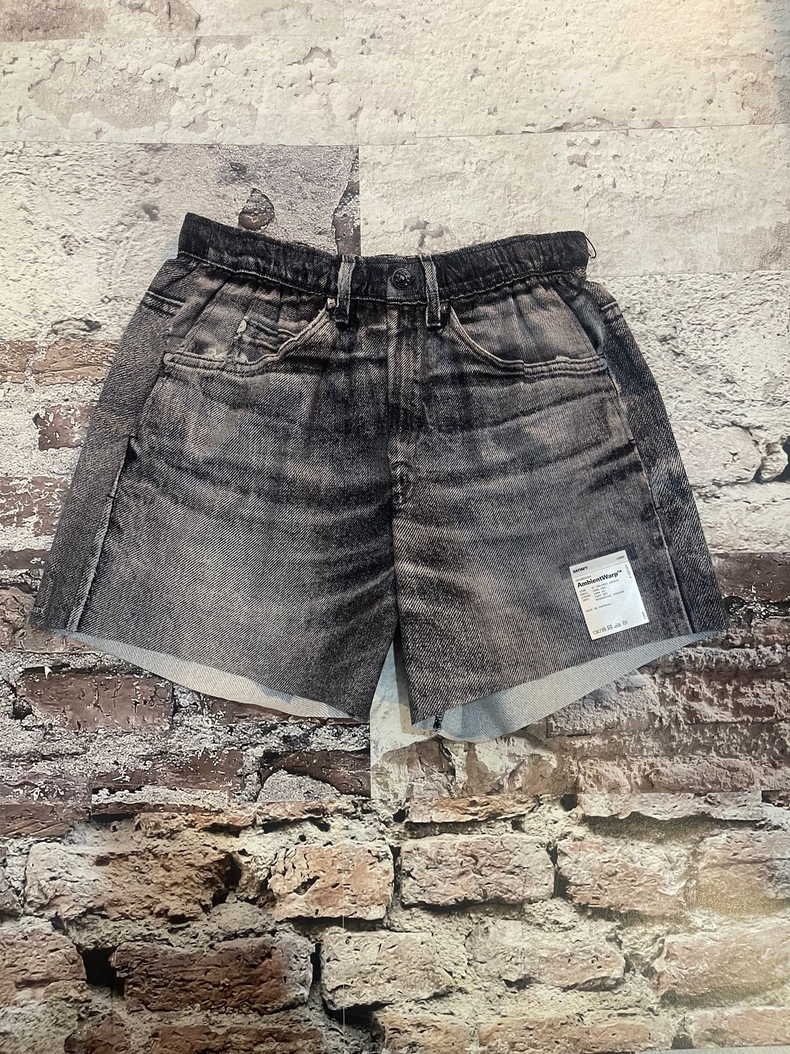AmbientWarp™ 5" Unlined Shorts