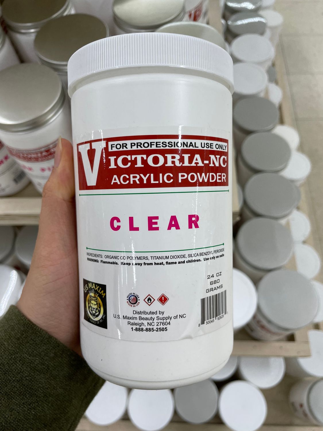 Victoria Acrylic Powder Clear 24oz