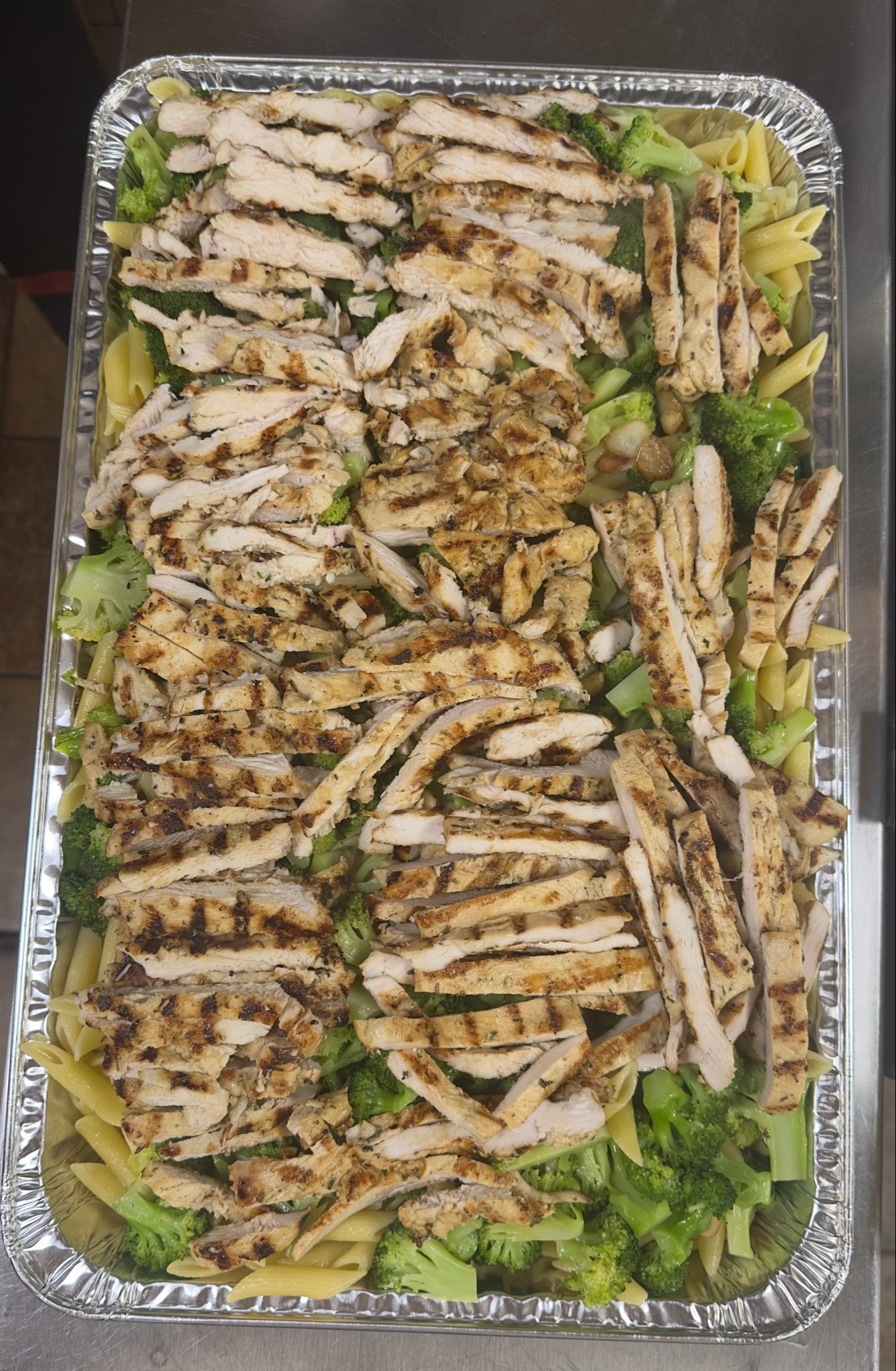 Penne with Chicken, Broccoli, Garlic & Oil - Catering