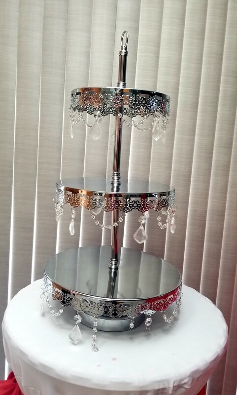 Crystal cupcake stand