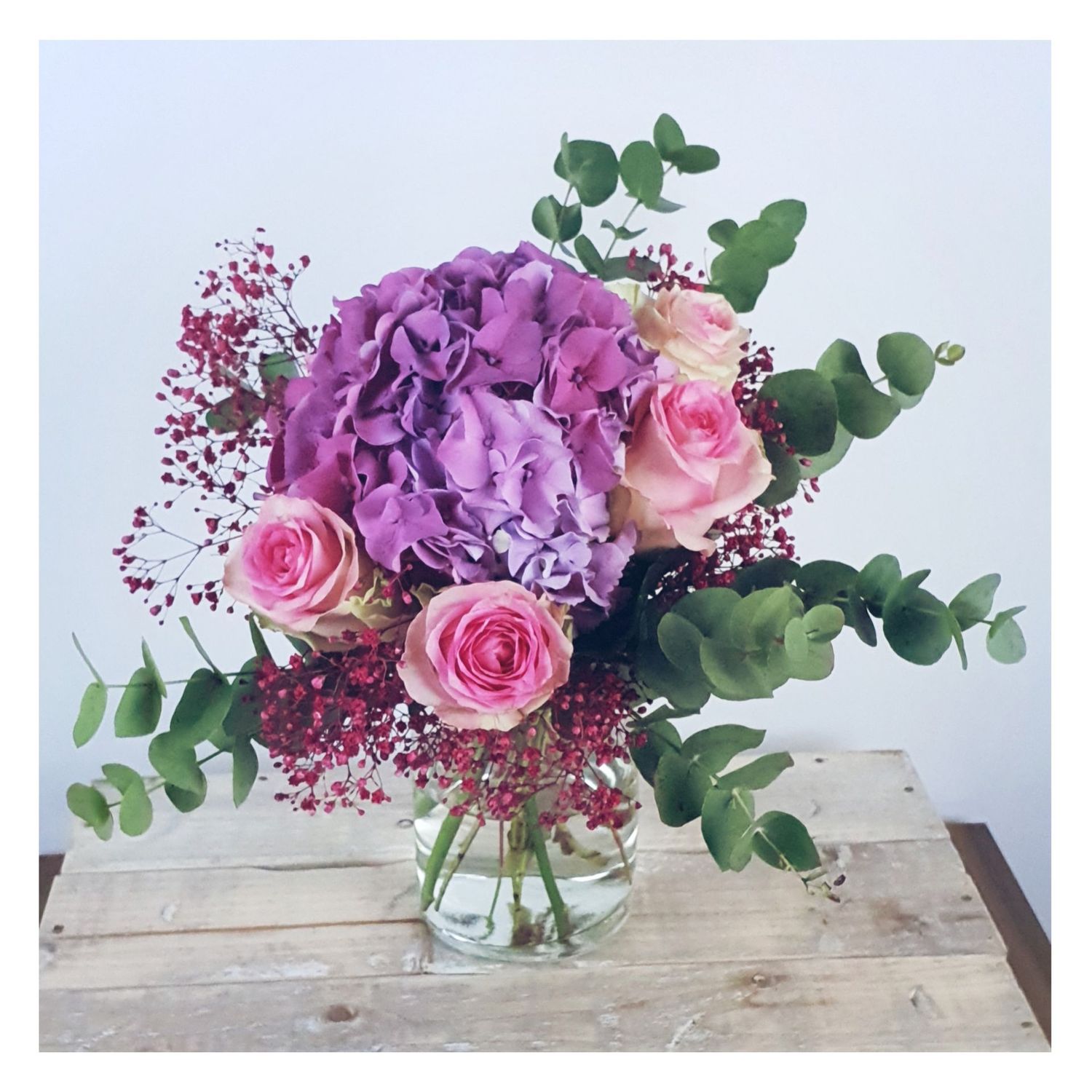 Blumenstrauß Hortensie, Rose, Schleierkraut & Eukalyptus