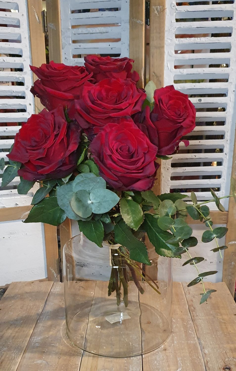 Rosenstrauß mit Eucalyptus  einfarbig