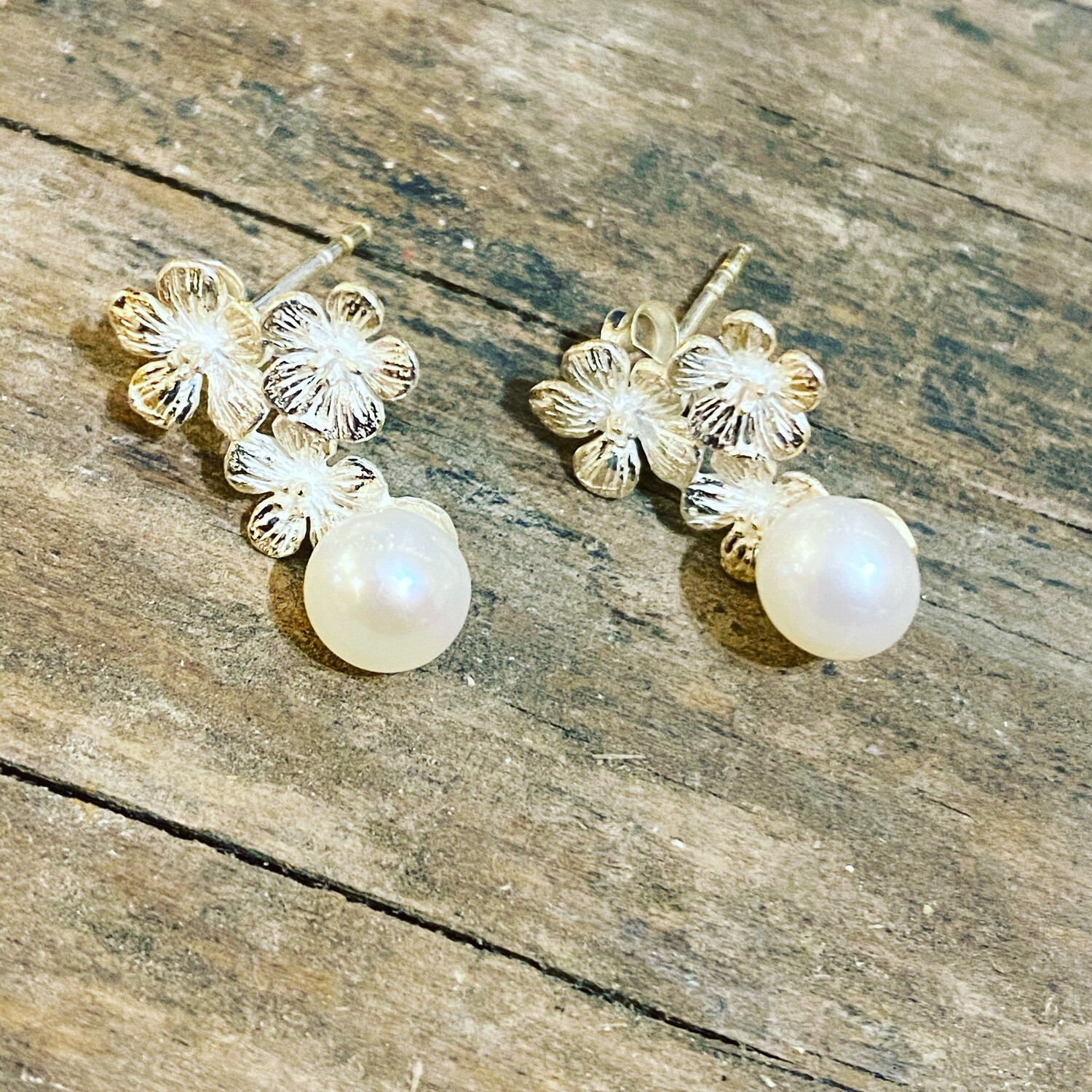 Flowers with fresh water pearl sterling silver