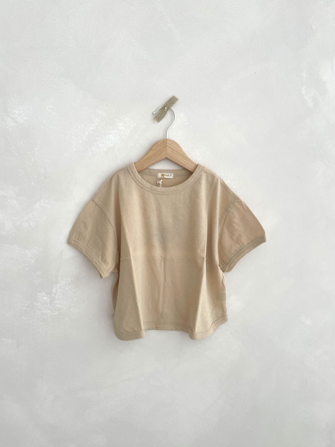 T-SHIRT BÁSICA NERVURAS