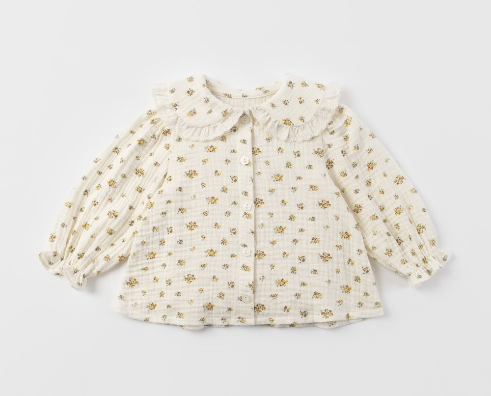 BLUSA ESTAMPADA COLARINHO DE RENDA