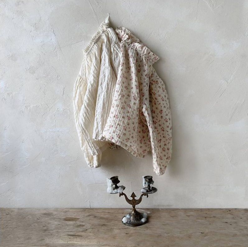 Blusa colarinho de folhos