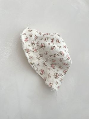 CAPÉU FLORES