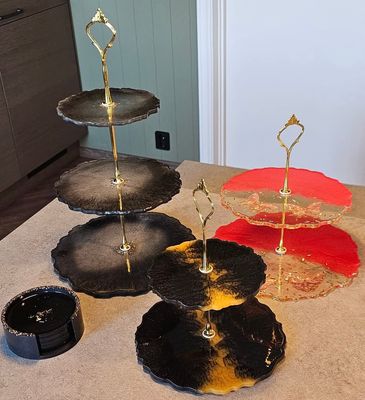 Epoxy resin art